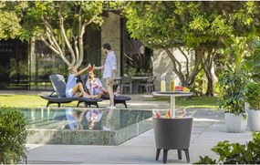 Пластмасова кръгла градинска маса с тавичка за лед ø 49,5 cm Cool – Keter