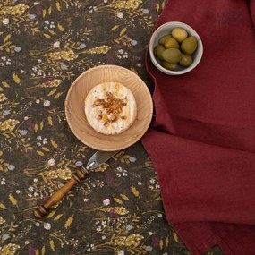 Ленена покривка за маса 140x250 cm Woodland – Linen Tales