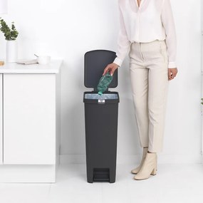 Кош за боклук с педал Brabantia StepUp 1005557, 40 л, Екологични материали, Голям отвор, Тъмносив