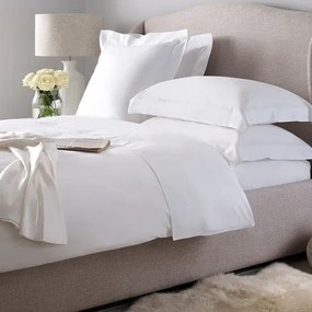 Спално бельо от памучен сатен в бяло от Dilios