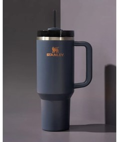 Тъмносин термос със сламка от неръждаема стомана 1,18 l Quencher H2.0 FlowState Tumbler Twilight – Stanley
