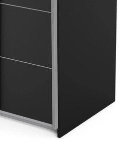 Черен гардероб с плъзгащи се врати 122x202 cm Verona - Tvilum