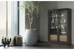 Витрина от масивен бор с плъзгащи се врати в черен и естествен цвят 125x200 cm James – WOOOD