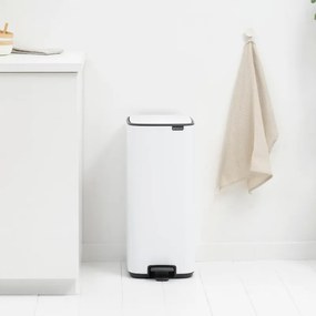 Кош за боклук Brabantia Bo Pedal 1010120, 30 л, Леко затваряне, Противоплъзгаща основа, Бял
