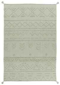 Светлозелен ръчно изработен памучен килим подходящ за пране 170x240 cm Tribu Olive – Lorena Canals