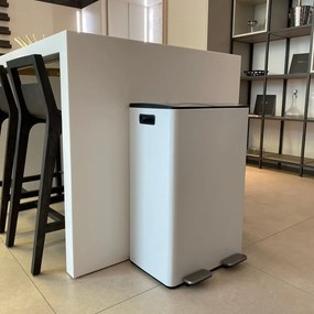 Стоманено кошче за боклук 2x30 l за рециклиране с педал в матово бял цвят Aliya – Spirella