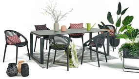 Градински комплект за хранене за 6 души с черен стол Joanna и маса Strong, 210 x 100 cm Strong &amp; Joanna - Bonami Selection
