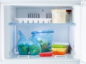 Комплект от 4 различни форми за сладолед на клечка Lekue 1009045, 220 мл, -20°C / +100°C, Капачета, Многоцветен