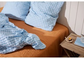 Бяло и светлосиньо удължено крепирано спално бельо за единично легло 140x220 cm Bæk&amp;Bølge - JUNA