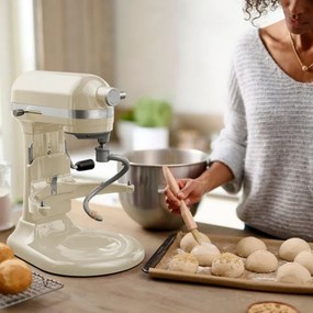 Планетарен миксер KitchenAid Artisan 5KSM70SHXEAC Almond cream, 375 W, 6.6 л, 11 скорости, 67 точки на допир, Повдигане на купата, Специална скорост Fold, Flex Edge, Крем