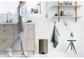 Сиво стоманено кошче за боклук с педал 20 l NewIcon – Brabantia