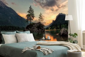 Фототапет – Планински пейзаж край езеро
