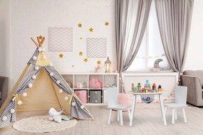 Кръгла детска маса с практично място за съхранение и столове