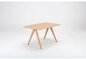 Маса за хранене от дъбова дървесина , 140 x 90 cm Ava - Gazzda