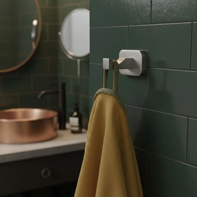 Закачалка за баня Nico 5905 Brush Nickel