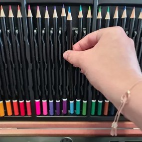 Арт комплект за рисуване в дървен куфар 130 елемента Maaleo 21644