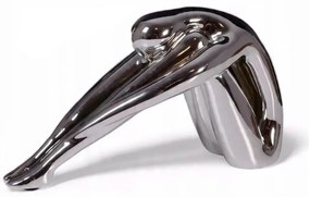 Настолна декорация 31x21x17 см — изработена от смола с лъскав хромов завършек