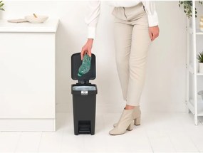 Кош за боклук с педал Brabantia StepUp 1008476, 10 л, Екологични материали, Голям отвор, Тъмносив