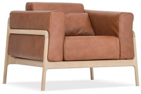 Кресло от коняк кафява биволска кожа с масивна дъбова конструкция Fawn - Gazzda