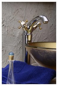 Стояща батерия за мивка в лъскаво-сребрист и златист цвят Antea – Sapho