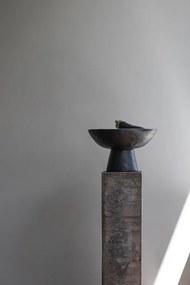 Черна/в цвят слонова кост глинена купа ø 31,5 cm By Hand – Mette Ditmer Denmark