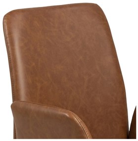 Тапициран трапезен стол с подлакътници в цвят кафяв коняк Naya – Actona