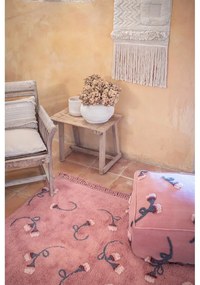 Розов ръчно изработен памучен детски килим подходящ за пране 140x210 cm English Garden Ash Rose – Lorena Canals