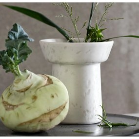 Ваза от бял фаянс, височина 20 cm Ombria - Kähler Design