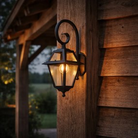 Класически външен стенен фенер черен IP44 - Berta