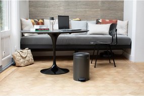 Кош за боклук с педал Brabantia NewIcon 1008842, 12 л, Плавно затваряне, Противоплъзгаща основа, Тъмносив