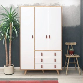 Бял гардероб с дъбови детайли Garetto Franky - Mod Design
