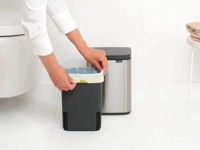 Кош за боклук Brabantia Bo Small 1006625, 4 л, Плавно и безшумно отваряне, Противоплъзгаща основа, Устойчив на пръстови отпечатъци, Инокс/Мат