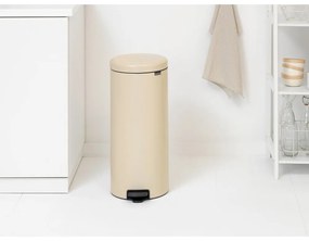 Бежово стоманено кошче за боклук с педал 30 l NewIcon – Brabantia