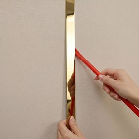 Самозалепваща декоративна лайсна Rea P14454CA 3,8cm Gold