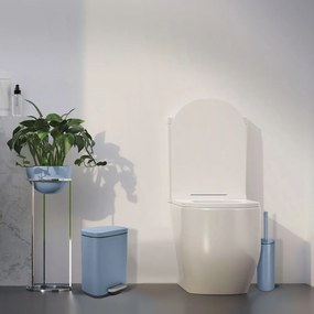 Светлосиньо стоманено кошче за боклук с педал 5 l Akira – Spirella