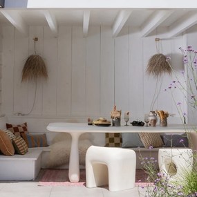 Пластмасов градински стол в цвят слонова кост Nivo – WOOOD