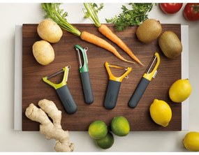 Тъмнозелена стъргалка за многократно почистване на кожи Multi-Peel™ - Joseph Joseph