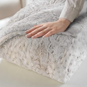 Сиво-бежово одеяло от изкуствена кожа 220x240 cm Alaska – douceur d'intérieur