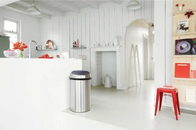 Кош за боклук Brabantia Touch Bin 647255, 60 л, Плавно и безшумно отваряне, Устойчив на пръстови отпечатъци, Инокс/мат