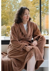 Кафява хавлия от микроплюш размер L/XL Pippa – Tiseco Home Studio