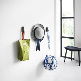 Черни стенни метални комплект куки 3 бр. Tower – YAMAZAKI