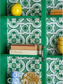 Зелена висяща витрина от масивна ела 81x122x22 cm Hazem – Bloomingville