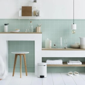 Кош за боклук с педал Brabantia NewIcon 648991, 3 л, Плавно затваряне, Противоплъзгаща основа, Бял
