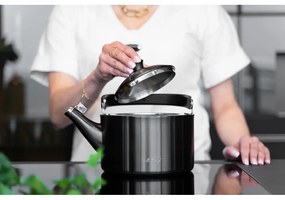 Черен чайник с бутало , 1,5 л Diamante - Vialli Design