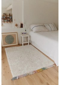 Кремав ръчно изработен памучен детски килим подходящ за пране 120x160 cm Stardust – Lorena Canals