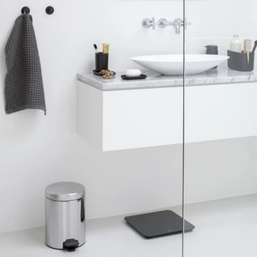 Разопакован: Кош за боклук с педал Brabantia NewIcon 649010, 5 л, Леко затваряне, Противоплъзгаща основа, Инокс
