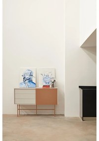 Нисък скрин с плъзгащи се врати в светлосиво-тухлено 140x91 cm Nube - Teulat