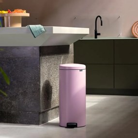 Кош за боклук с педал Brabantia NewIcon 1010443, 30 л, Плавно затваряне, Противоплъзгаща основа, Розов