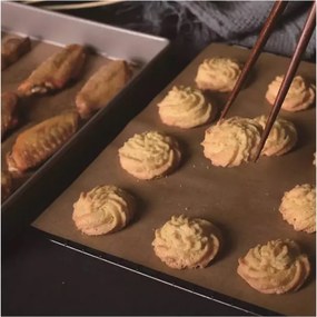 Хартия за печене Klausberg KB 7902, Ролка 10 м, Ширина 38 см, -40 до 230°C, Универсална употреба, Незалепваща, Кафяв