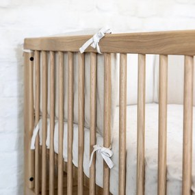 Детско креватче от масивен дъб с регулируема височина в естествен цвят 60x120 cm Forrest – Vipack
